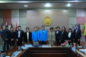 ดร.จันทร์เพ็ญ เมฆาอภิรักษ์ ผู้ตรวจราชการกระทรวง อว. ... Image 4