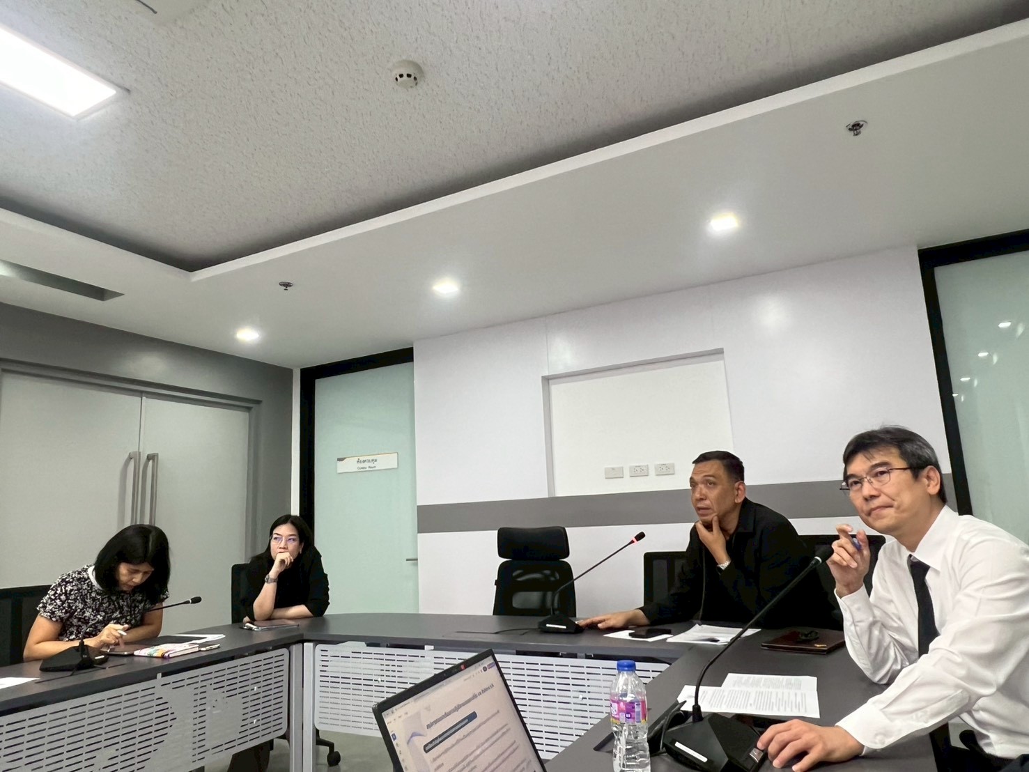 LINE ALBUM รูปประชุม WFH 171268 14.30 น. 251218 4